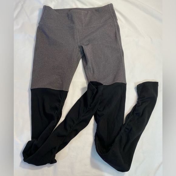 Alo Yoga NWOT goddess leggings stormy Heather/black black large - Picture 2 of 6